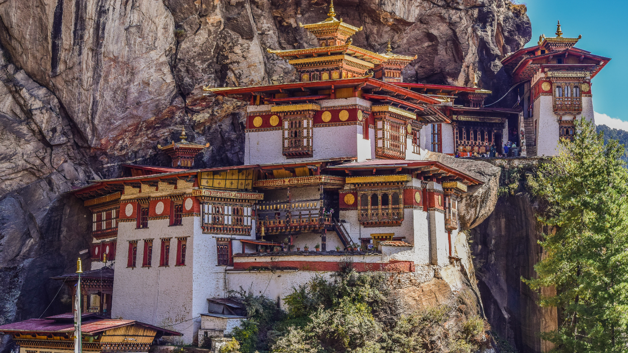 Introduction to the country Bhutan
